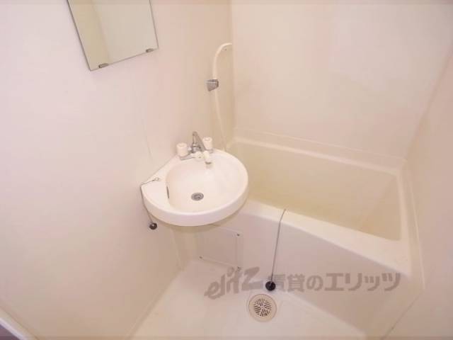 風呂　白さが際立つお風呂