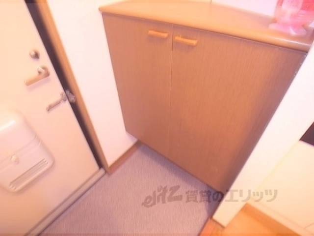 下駄箱　上にも荷物置けますよ