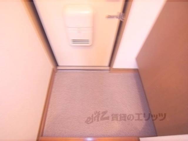 玄関　下駄箱のおかげでスッキリした玄関