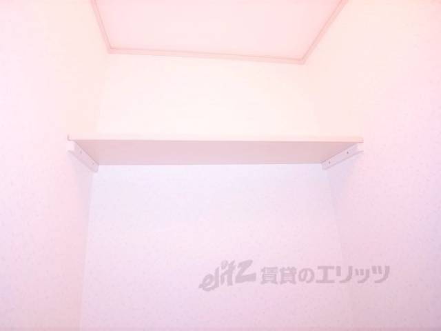 トイレ棚　トイレに棚があるのは嬉しいですね