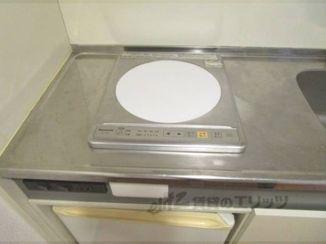 キッチン　コンロ