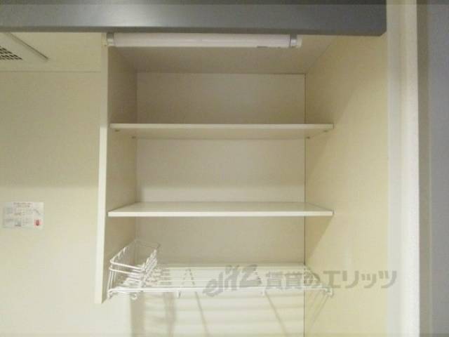 キッチン　上収納