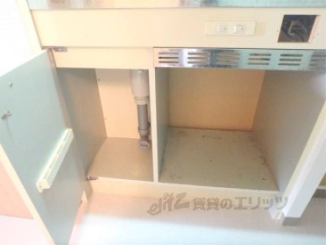 キッチン　収納