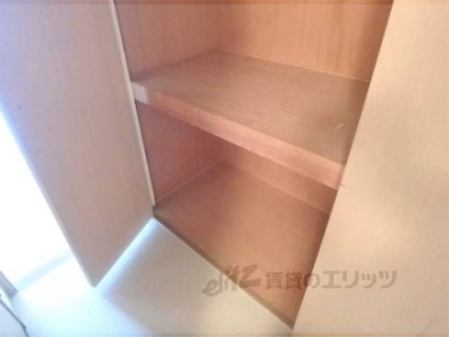 収納　下段