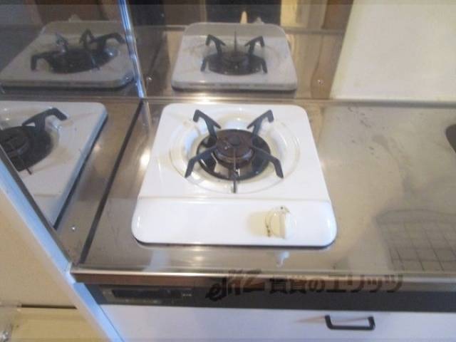 キッチン　コンロ