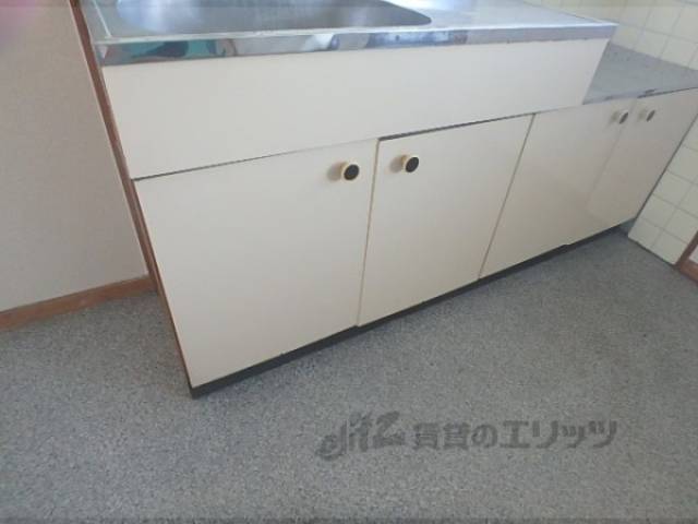 キッチン　収納