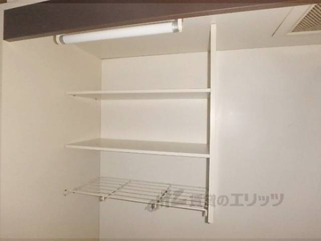 キッチン　上収納