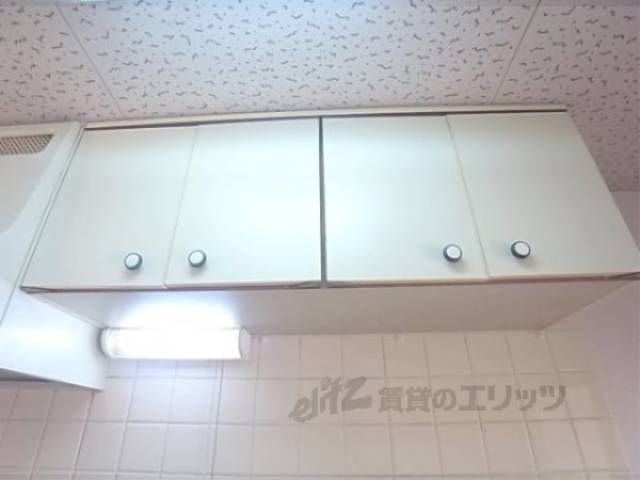 収納　あると便利なキッチン上の収納です