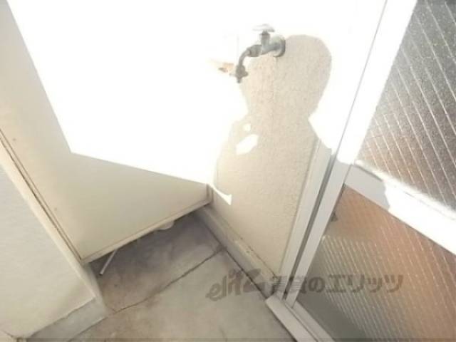 洗濯機置場　ベランダですが洗濯機設置できます