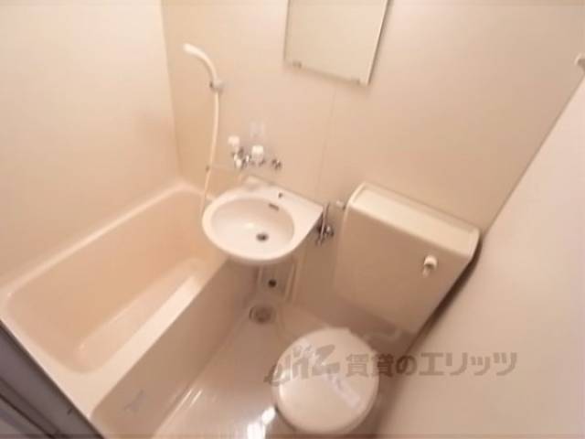 ユニットバス　お風呂とトイレの掃除が一度で済みます