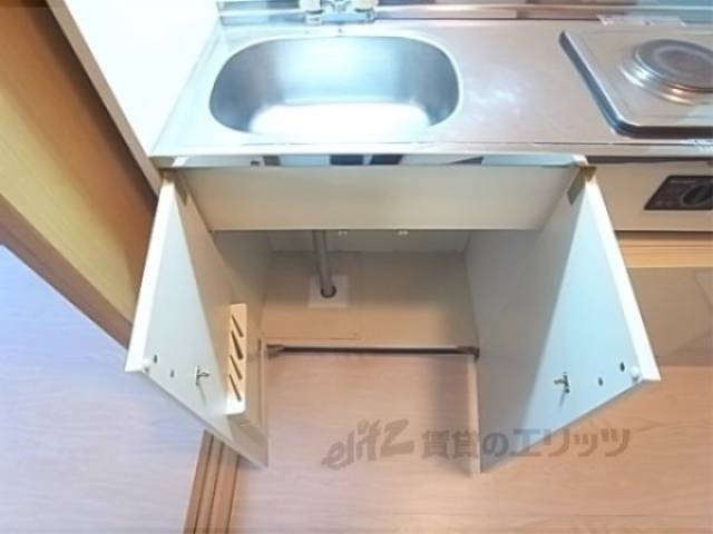 キッチン　調理器具などを置くのに便利です
