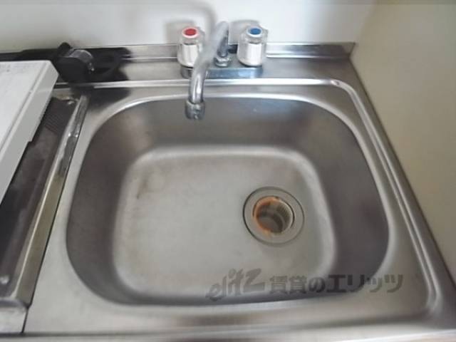 キッチン　シンク　１口ＩＨコンロ付きのキッチンです