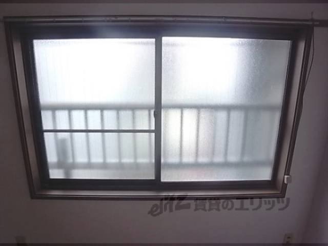 窓　窓の写真です