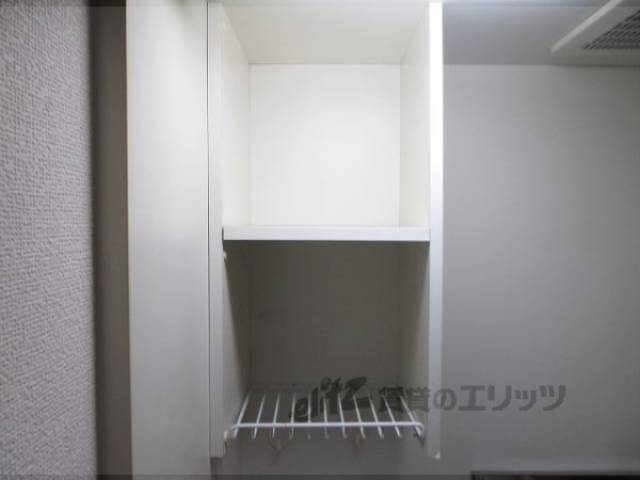 キッチン　上収納