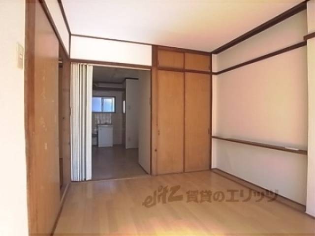 洋室　洋室に改装されています