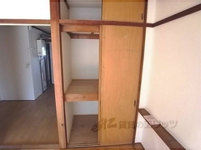 収納　天袋付きの収納です