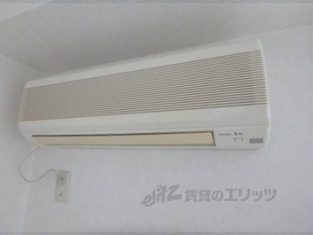 洋室　エアコン