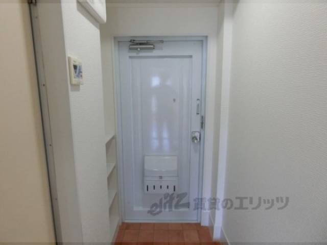 玄関　カメラ付きインターフォン