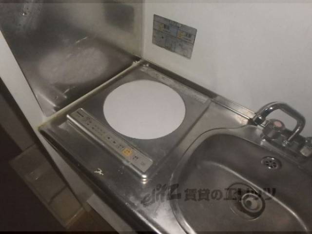 キッチン　電気コンロ