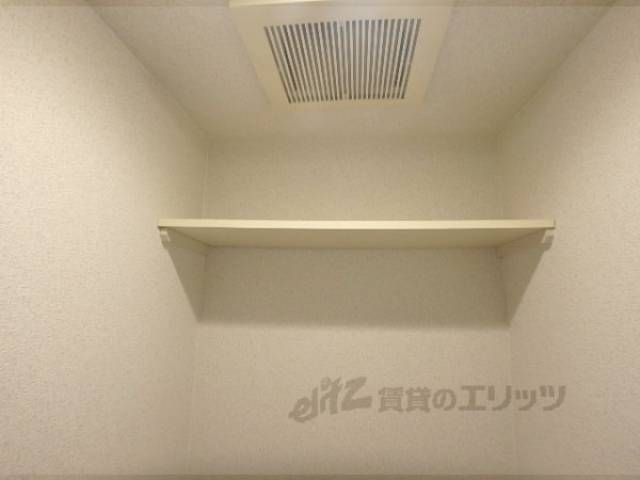 トイレ棚