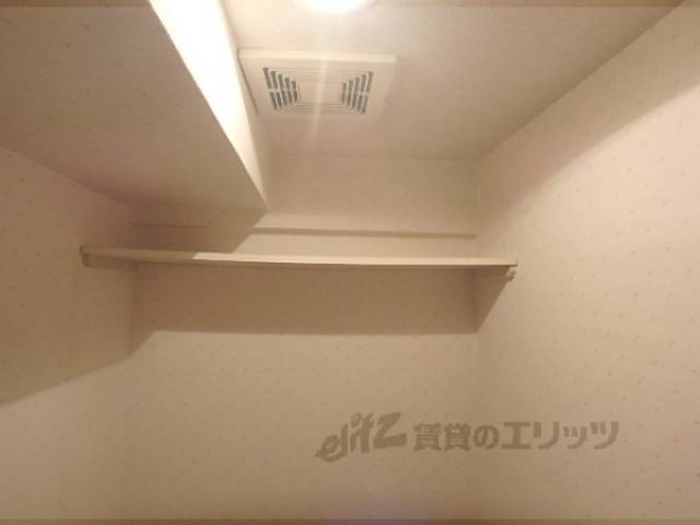 トイレ棚