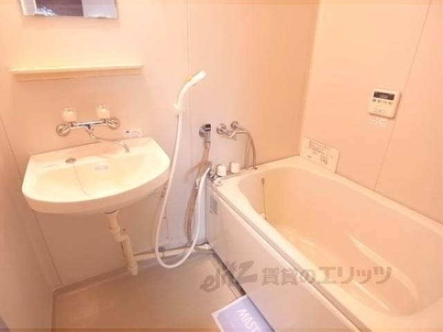 風呂　給湯式に入れ替えました。