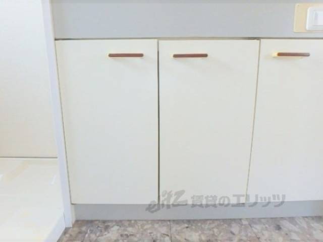 キッチン　収納