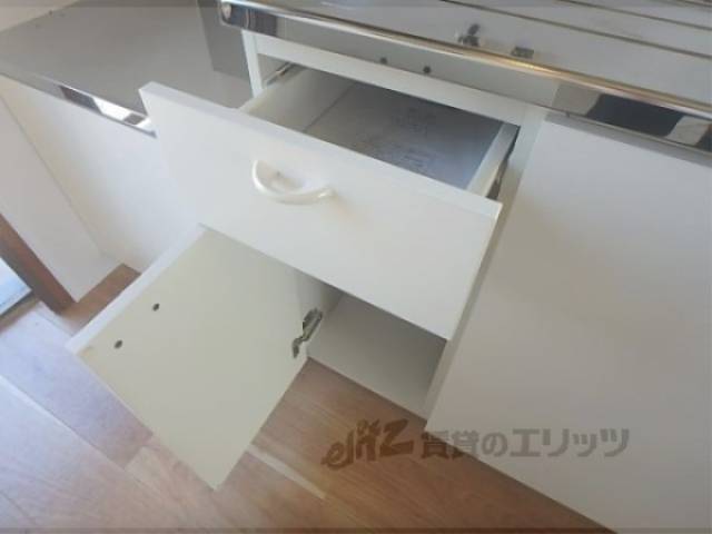 キッチン下収納