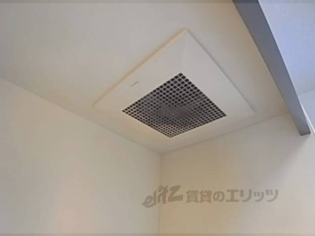 キッチン　換気扇