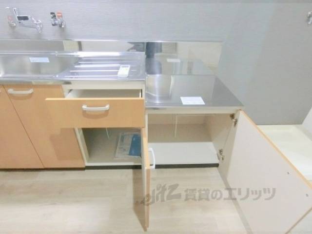 キッチン　下部収納
