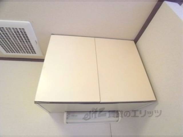 キッチン　上部収納です