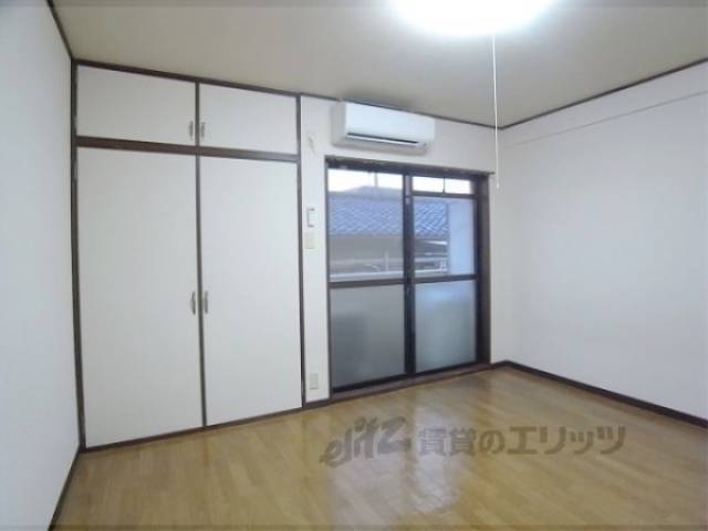 居室　立命館大学徒歩1分の立地です