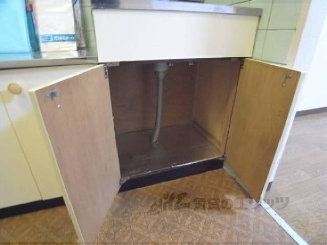 キッチン　下部収納