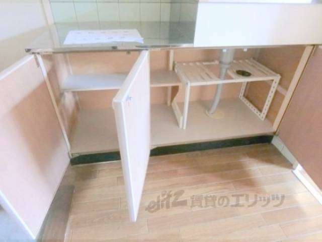 キッチン　下部収納