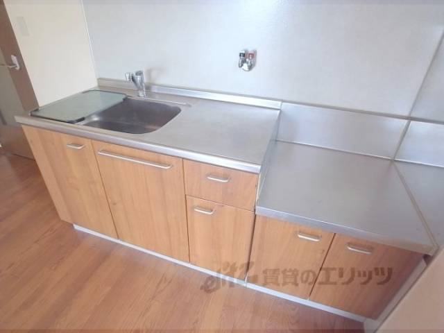 キッチン　お料理好きの方にも嬉しい広さです