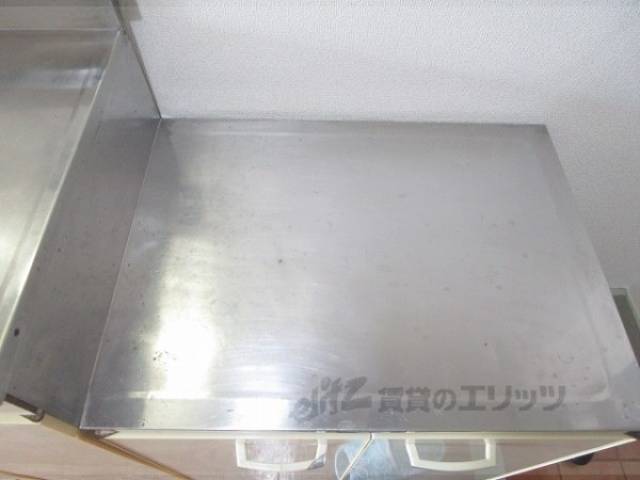 キッチン　コンロ置き場