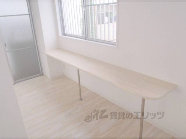 リビング　オシャレなバーみたいにしちゃって下さい。