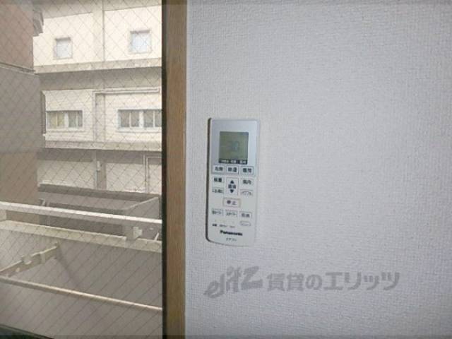 エアコン　リモコン