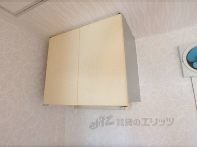 キッチン　上部収納