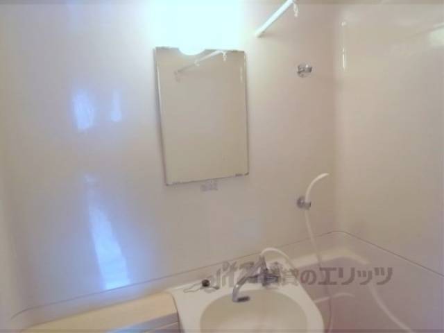 ユニットバス　鏡