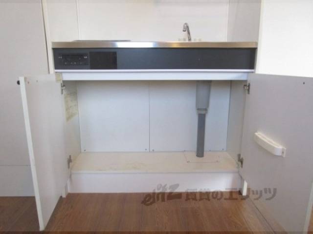 キッチン　下部収納