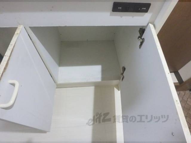 キッチン　収納