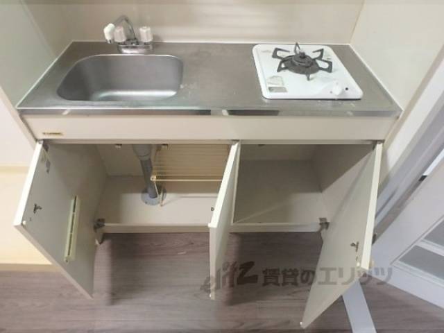 キッチン　下部収納