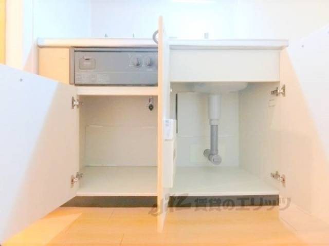 キッチン　下部収納