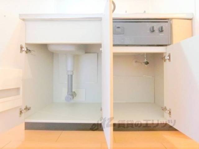キッチン　下部収納