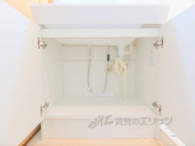 洗面所　下部収納