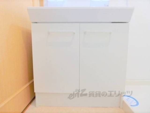 洗面所　下部収納
