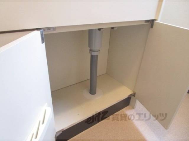 キッチン　下部収納