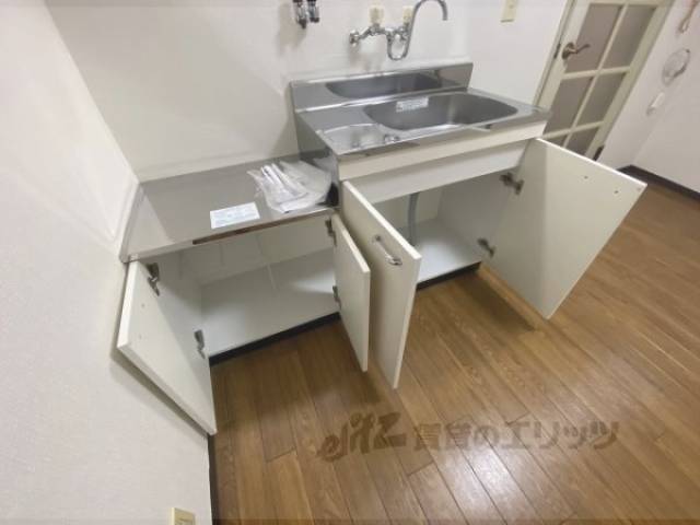 キッチン　下部収納