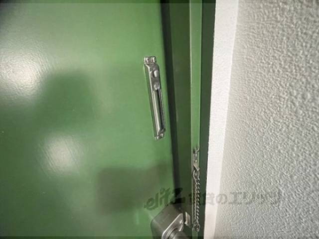 玄関　ドアロック